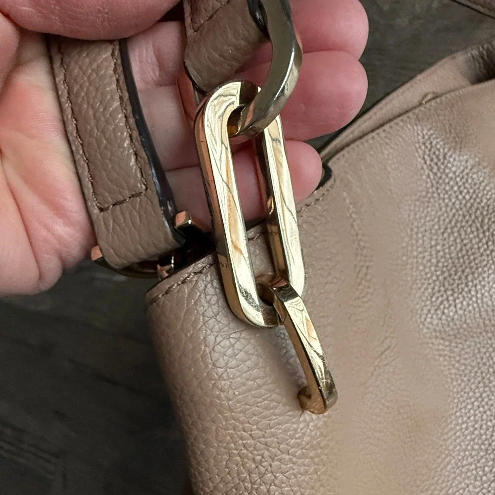Michael Kors Leighton Satchel Shoulder Bag Gold Chain Camel Pebbled Leather Chic